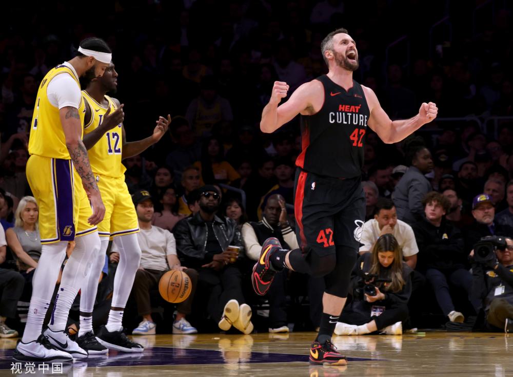 使得三叉戟 使得三叉戟