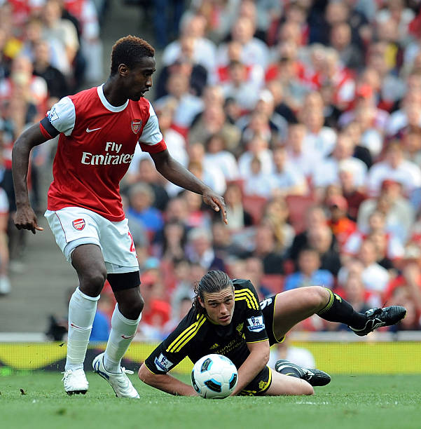 了很大压力 了很大压力