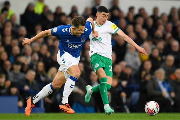 反而在网上 反而在网上